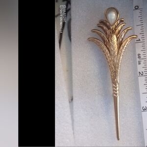 Gold and Pearl Leaf Brooch